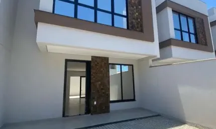 Casa com 3 quartos à venda no itacolomi, balneário piçarras  por r$ 780.000