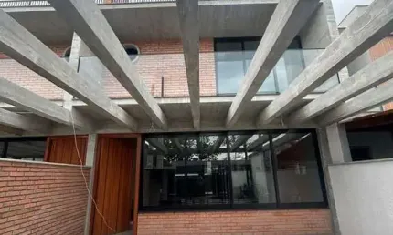 Casa com 3 quartos à venda no itacolomi, balneário piçarras  por r$ 1.250.000