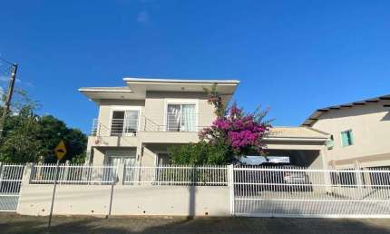 Casa com 4 quartos à venda no Armação, Penha  por R$ 2.990.000