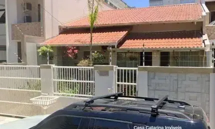 Casa com 3 quartos à venda no Gravata, Navegantes  por R$ 800.000