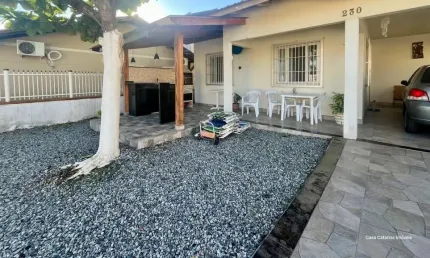 Casa com 3 quartos para alugar no gravata, navegantes  por r$ 4.000