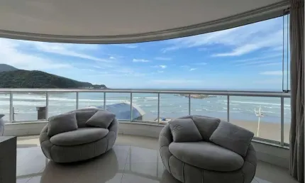 Apartamento com 3 quartos à venda no Gravata, Navegantes  por R$ 2.500.000