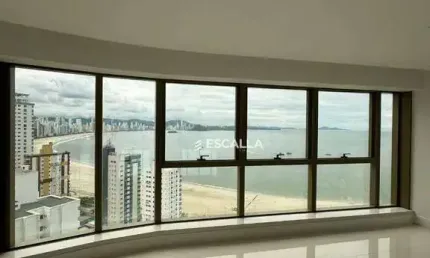 Yachthouse by Pininfarina frente mar em Balneário Camboriú