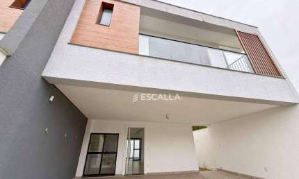 Sobrado à venda no Residencial Brise Marine – Bairro Glória, Joinville | 3 dormitórios, piscina e alto padrão