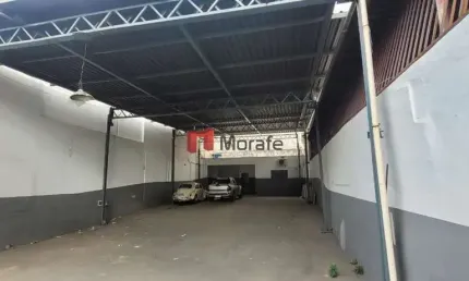 Barracão / Galpão / Depósito para alugar no Alto Barroca, Belo Horizonte  por R$ 5.800