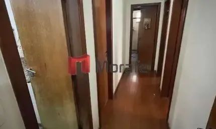 Apartamento com 4 quartos à venda no Santo Antônio, Belo Horizonte  por R$ 700.000