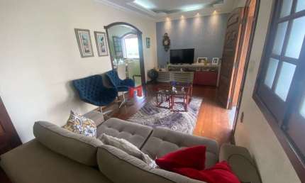 Casa com 3 quartos para alugar em Paquetá, Belo Horizonte  por R$ 4.100