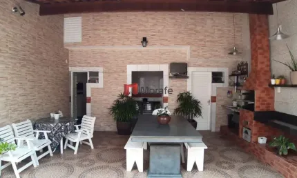 Casa com 3 quartos à venda em Paquetá, Belo Horizonte  por R$ 850.000