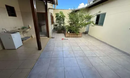 Casa com 3 quartos à venda no Renascença, Belo Horizonte  por R$ 1.180.000