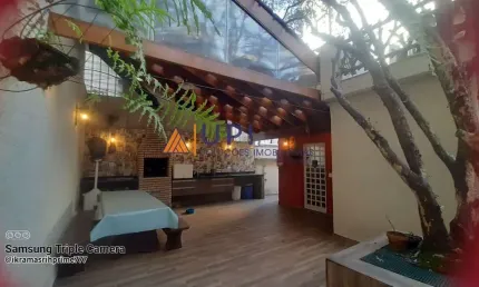 São 2 casas interligadas região pedro doll  255 metros