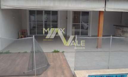 Sobrado com 4 dormitórios à venda, 180 m² por R$ 1.270.000 - Villa Branca - Jacareí/SP