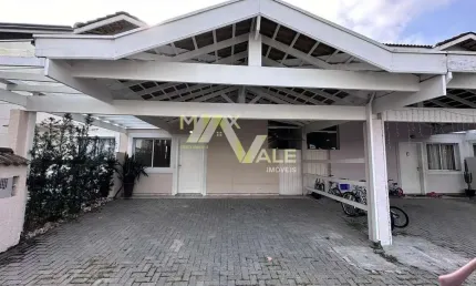 Sobrado com 2 dormitórios à venda no Villa Branca no condomínio fechado Residence Club, 90 m² por R