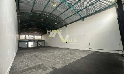 Galpão para alugar, 300 m² por R$ 6.500/mês - Parque Itamarati - Jacareí/SP