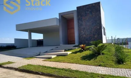 CASA TÉRREA COM 3 SUÍTES SENDO 1 MÁSTER NO CONDOMÍNIO TERRAS DA ALVORADA!