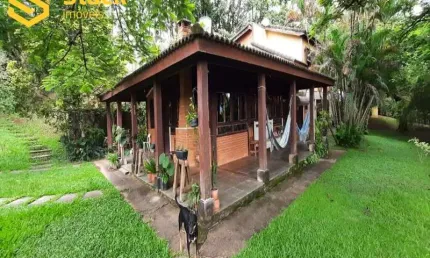 ara a venda, localizada na Estrada Municipal Do Marco Leite, Jundiaí/SP. Chácara cinematográfica, muito linda mesmo