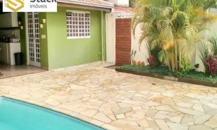 VENDA de casa térrea em Jundiaí, na Colônia, em terreno de 500m² com 350m² de área construída