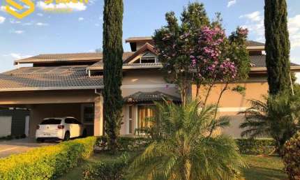 CASA A VENDA EM CABREÚVA NO CONDOMÍNIO FECHADO HARAS DE PINDORAMA.