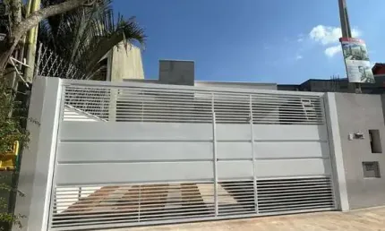 Casa com 3 quartos à venda na rua regina dellacqua visnardi, 115, jardim marambaia, jundiaí por r$ 735.000