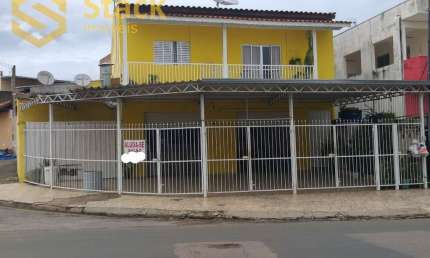 CASA (SOBRADO) COM 2 SALÕES À VENDA - PARQUE RESIDENCIAL JUNDIAI - SP.