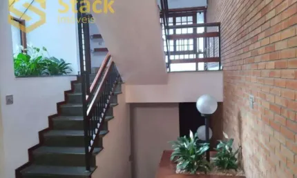 CASA (SOBRADO) À VENDA 4 DORMITÓRIOS E 4 VAGAS COBERTAS - PARQUE DO COLÉGIO - JUNDIAÍ - SP.
