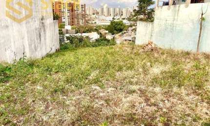 Terreno à venda na Rua Francisco Soares Nalin, s/n, Vila Viotto, Jundiaí