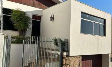 Casa com 3 quartos à venda na Rua Vitório Menon, 35, Centro, Jundiaí