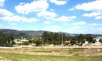 Terreno à venda na Rua Salvador Caruso Orlando, 1725, Medeiros, Jundiaí