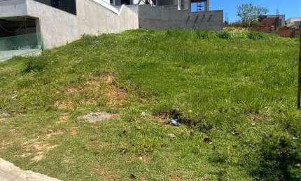 TERRENO A VENDA EM JUNDIAÍ NO CONDOMÍNIO FECHADO BRISAS JUNDIAÍ.