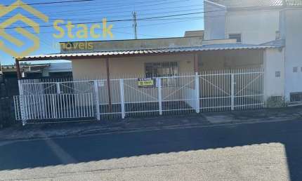 Casa a venda localizada na Rua Francisco de Paula Xavier, Jundiai Mirim, em Jundiai, SP, o terreno mede 299m² com uma área construida de 163 m²