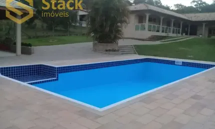 Chácara de luxo em jundiaí-sp: 5 quartos, 4 suítes, 2 salas, 6 banheiros, 2 vagas, piscina, 673 m² ùtil e 5124m² de terreno no vale dos cebrantes.
