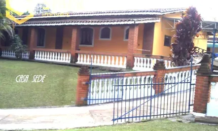 Chácara a venda localizada no bairro do Caxambu em Jundiaí, SP. sendo 5280 m² de terreno e 300 m²de area construida.