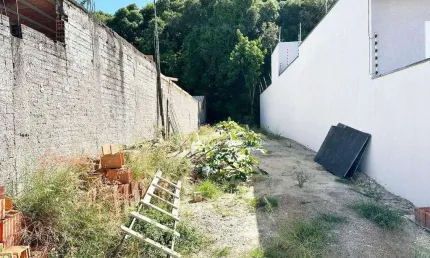 Terreno à venda na Rua Primitivo Vasques Clemente, Jardim Karolyne, Votorantim
