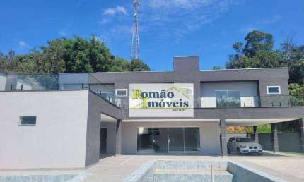 Casa com 4 suítes à Venda no Condomínio Canada Village em Mairiporã/SP