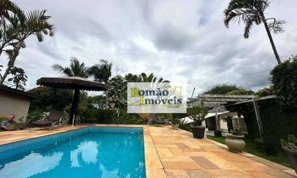 **Descubra o Paraíso em Mairiporã - Casa Exclusiva no Condomínio Cerros Verdes, Serra da Cantareira!**