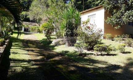 Chácara com 2 dormitórios à venda, 3260 m² por R$ 500.000,00 - Vitória Régia - Atibaia/SP