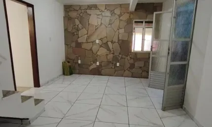 Casa com 2 quartos para alugar na Rua Athayde Seixas, Garcia, Salvador