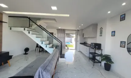 Casa com 3 quartos à venda na Avenida Vinte e Nove de Abril, 462, Centro, Guaratuba