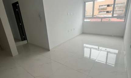 Excelente Apartamento de 03 quartos,  sendo 01 suíte, 01 vaga de garagem