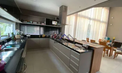Casa com 4 dormitórios à venda, 424 m² por R$ 3.300.000,00 - Jardim Caxambu - Jundiaí/SP