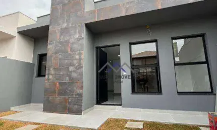 Casa térrea, recém construida, com três dormitórios