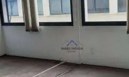 “Excelente Oportunidade: Sala Comercial Espaçosa no Centro Comercial Tebas, Vila Vianello na cidade de Jundiaí/SP
