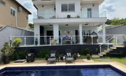 Casa à venda c/ 4 suítes em condomínio Bosque dos Jatobás em Jundiaí/SP.
