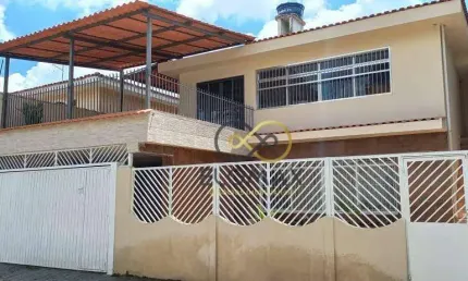Sobrado com 3 dormitórios à venda, 300 m² por R$ 690.000,00 - Tremembé - São Paulo/SP
