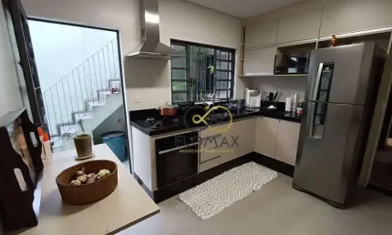 Casa com 3 dormitórios à venda, 156 m² por R$ 650.000,00 - Jardim Pinhal - Guarulhos/SP