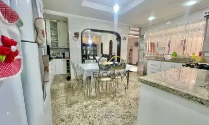 Casa com 3 dormitórios à venda, 167 m² por R$ 850.000,00 - Jardim São Paulo - Guarulhos/SP