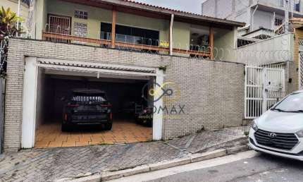 Casa no Bom Clima com 4 quartos e 5 vagas de garagem