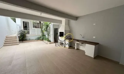 Casa a venda na Vila Galvão em Guarulhos com 3 quartos e 2 vagas