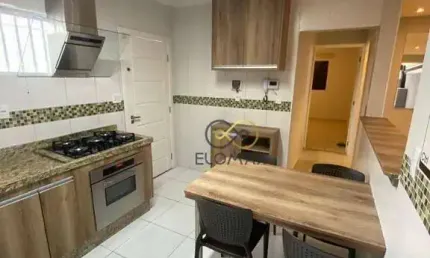 Casa na Vila Galvão em Guarulhos com 3 quartos e 2 vagas