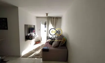 Apartamento no Picanço com 02 quartos, 1 banheiro e 1 vaga de garagem