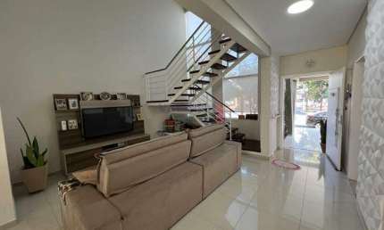 Casa em Condomínio à venda, 3 quartos, 3 suítes, 2 vagas, Loteamento Residencial Campos do Conde III - Tremembe/SP
